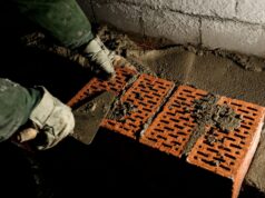 Юрист рассказал, как обманывают строители при ремонте квартир